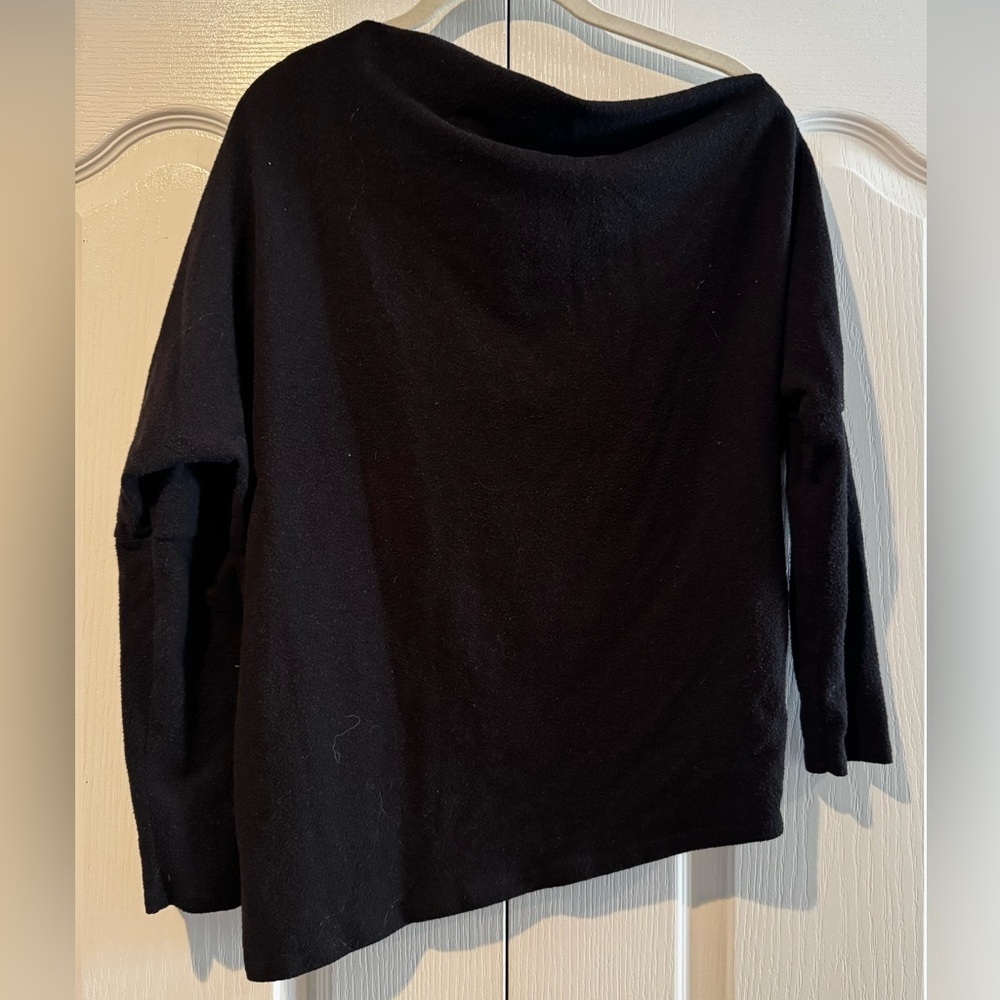 ASTR the Label Black AsymmetricalOff the Shoulder Lightweight Sweater - Size L